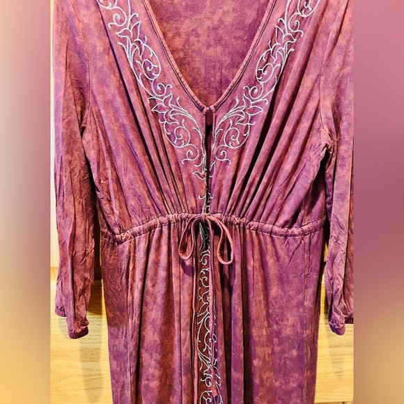 NWOT Small POL Elegant Embroidered Burgundy Dress - Picture 3 of 11